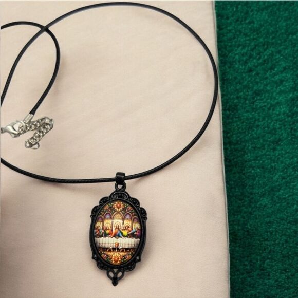 Last Supper Cabochon Glass Dome Black Portrait Pendant Jesus Disciples Necklace - Picture 6 of 6